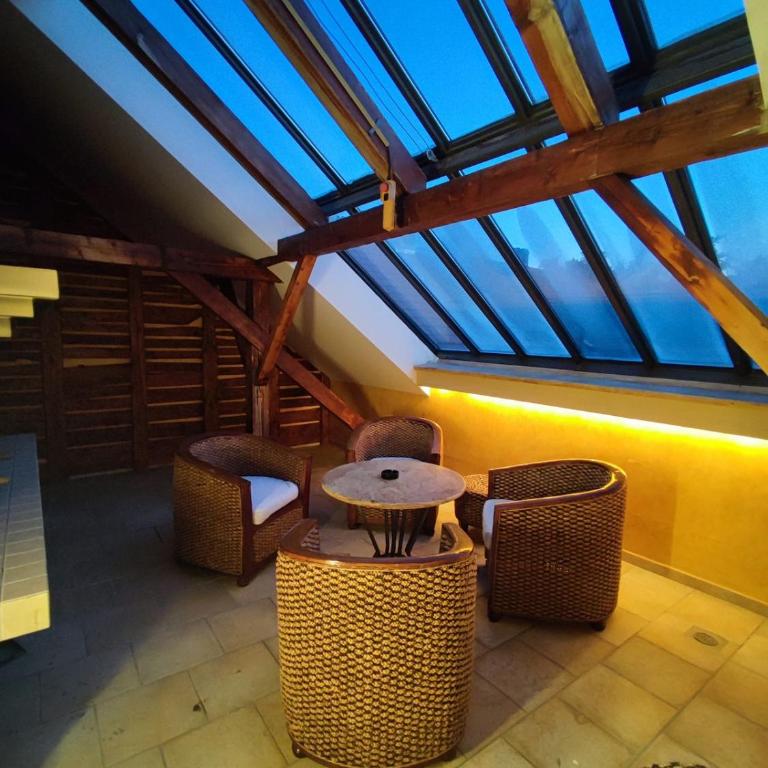 Noir Royale - Modern, Luxury, 3-level apartment - Two-Bedroom Deluxe Apartment - 27