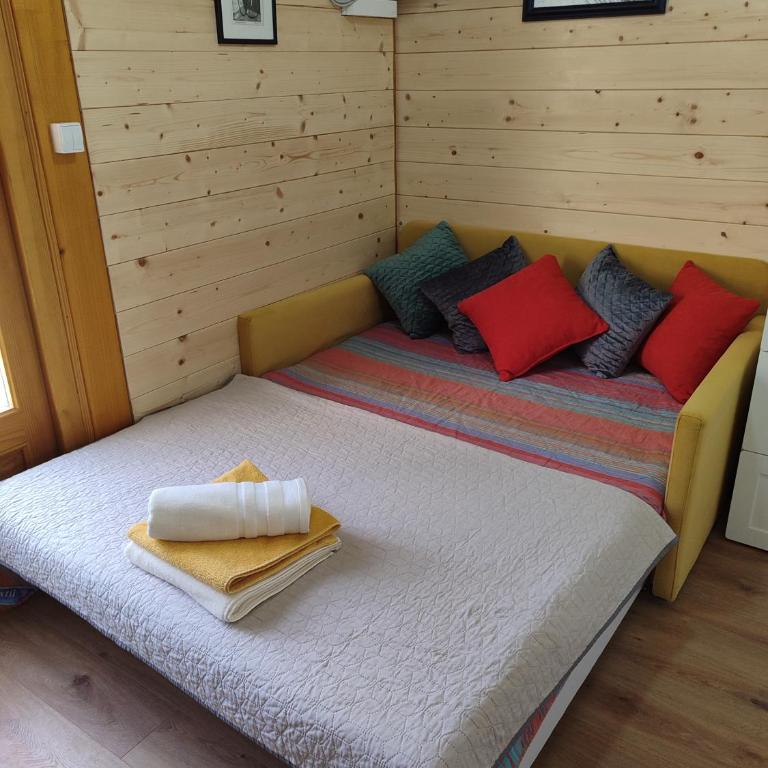 Kućica drvena sa parkingom - Brvnara sa 1 Spavaćom Sobom - 3