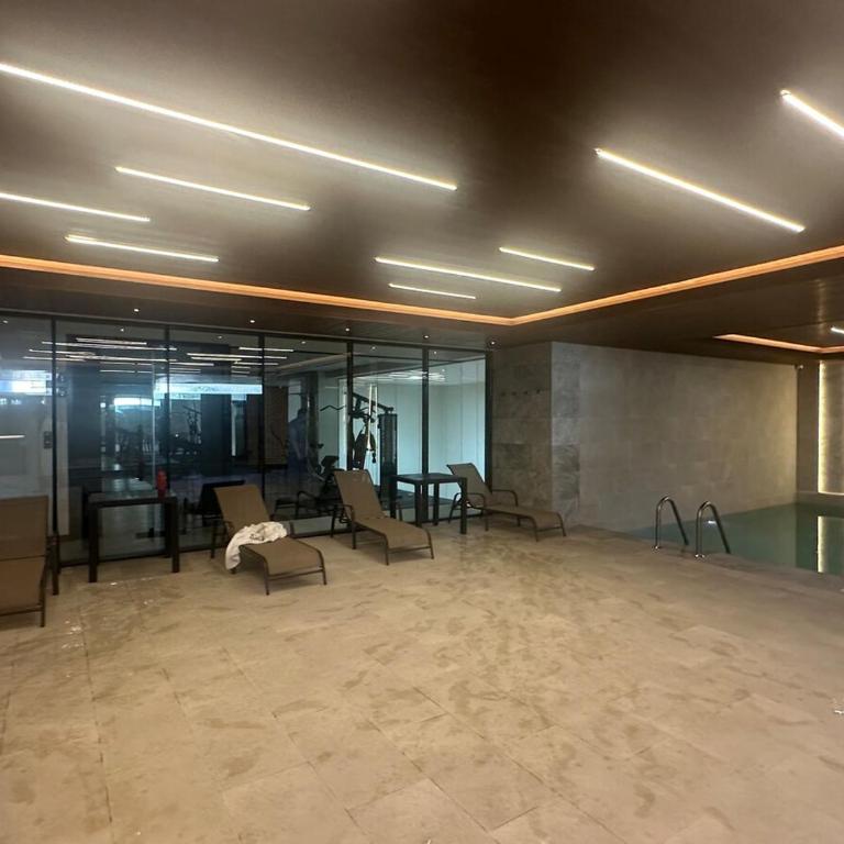 Luxury one bedroom apartment, high amenities - Two-Bedroom Apartment - 32