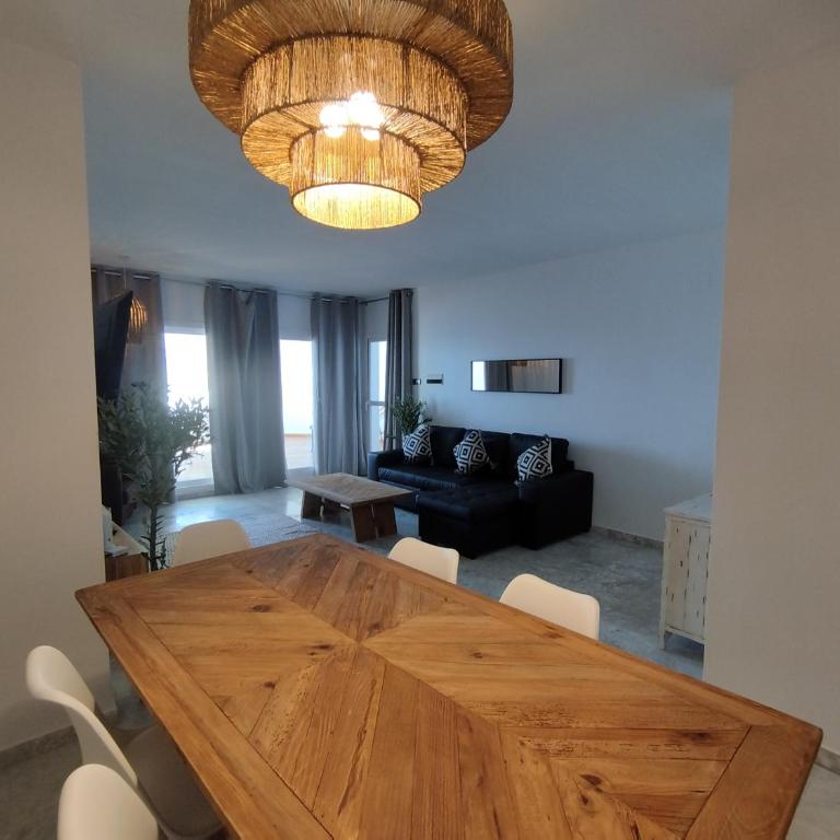 AlquilaEasy Costa Quebrada - Three-Bedroom Apartment - 2