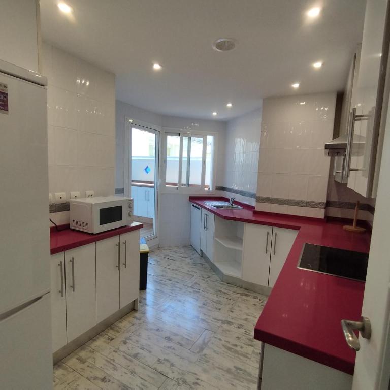 AlquilaEasy Costa Quebrada - Three-Bedroom Apartment - 5