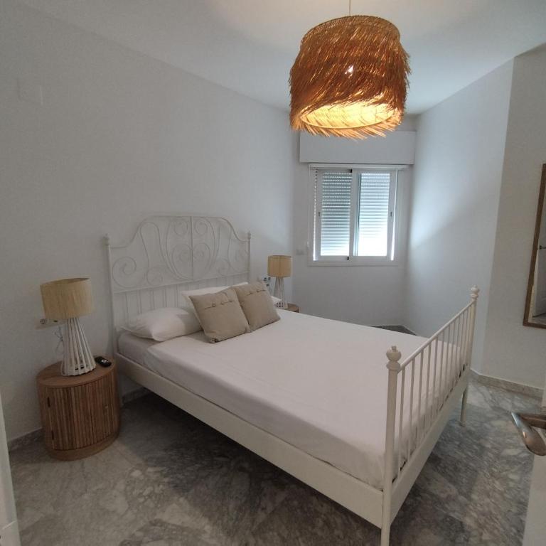 AlquilaEasy Costa Quebrada - Three-Bedroom Apartment - 11