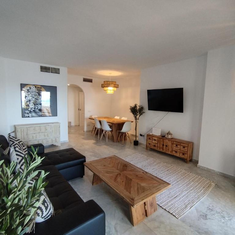 AlquilaEasy Costa Quebrada - Three-Bedroom Apartment - 14