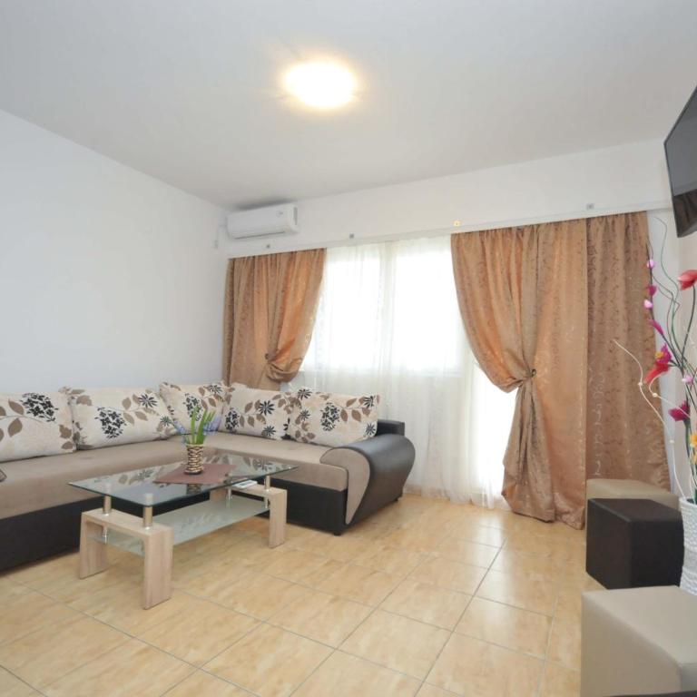 Apartments Nedovic-Jaz - Four-Bedroom Apartment - 3