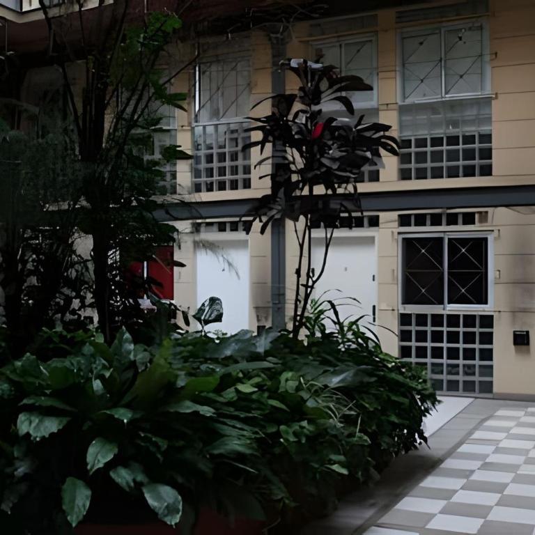 Hermoso Dúplex en San Cristóbal, Buenos Aires - Cama en dormitorio masculino compartido - 26