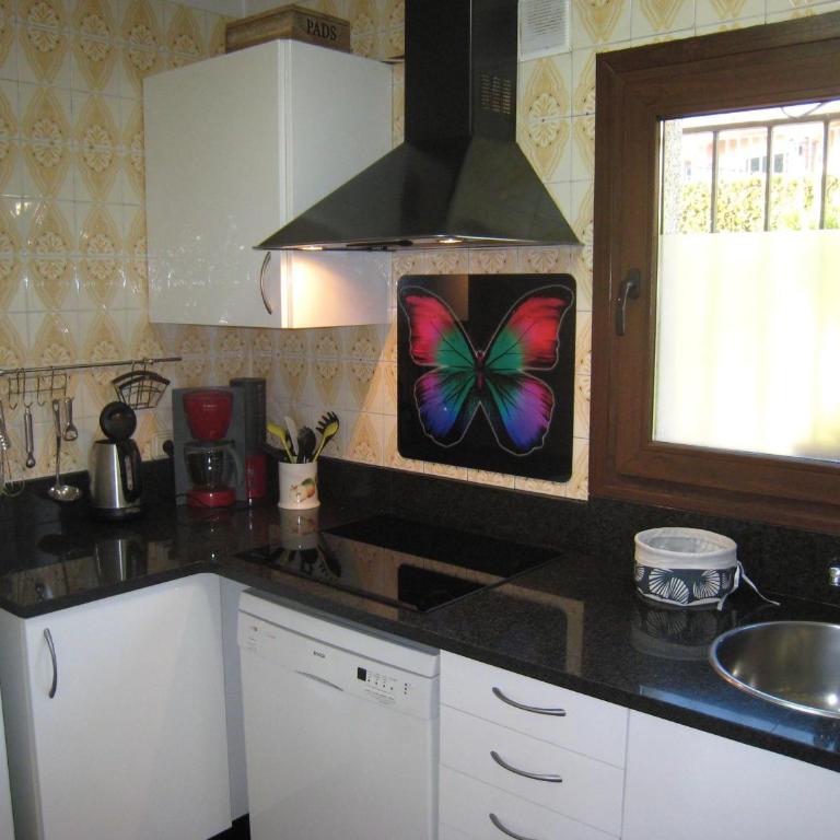 Casa en esquina con piscina privada en L'Estartit - ES-323-63 - Vacation Home - 30