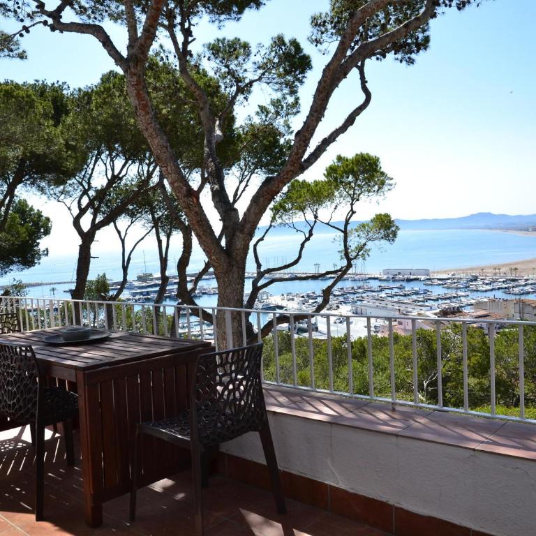 Apartamento Moderno con Terraza y Parking en L'Estartit Centro - ES-323-68 - Apartment - 10