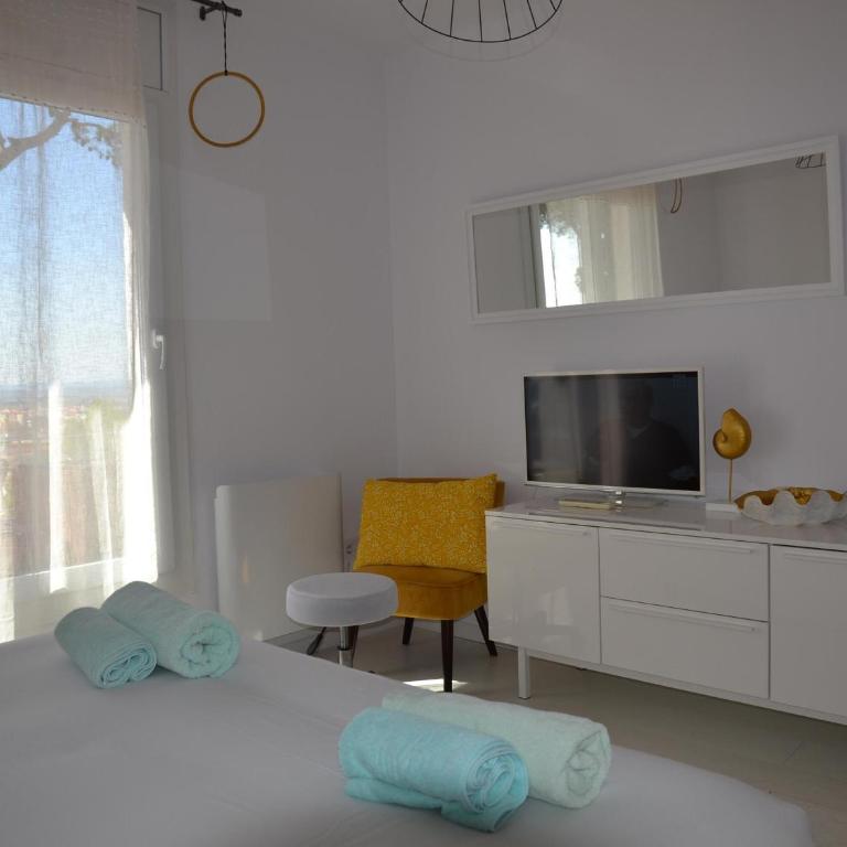Apartamento Moderno con Terraza y Parking en L'Estartit Centro - ES-323-68 - Apartment - 25