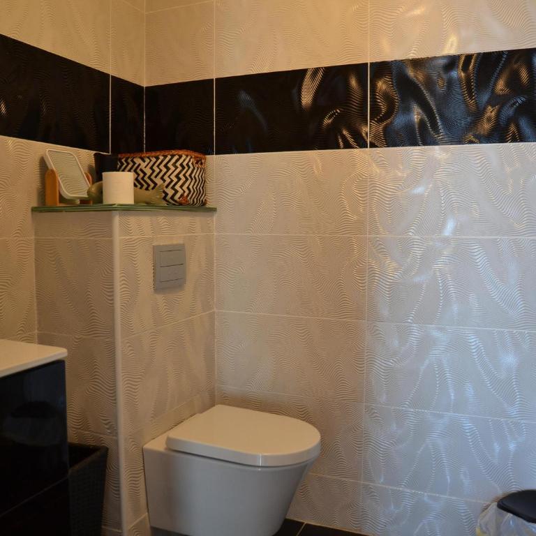 Apartamento Moderno con Terraza y Parking en L'Estartit Centro - ES-323-68 - Apartment - 32