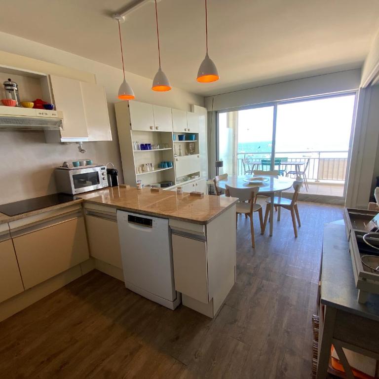 Appartement T3 à Arcachon avec accès plage et parking - FR-1-374-241 - Appartement - 12