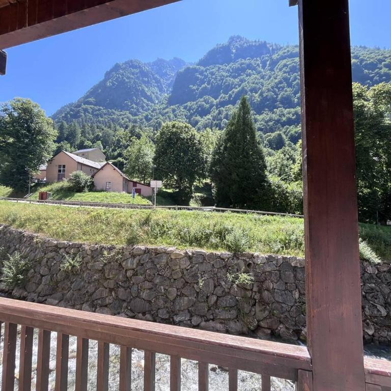 Rénové, balcon, centre Cauterets - FR-1-812-140 - Appartement - 9
