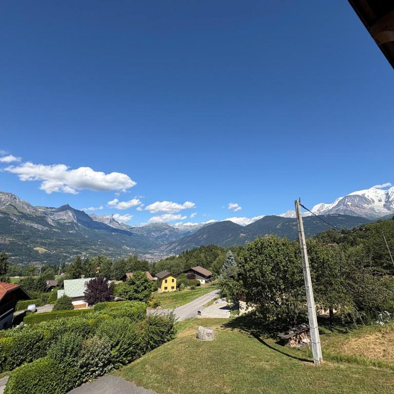 Appartement 2 chambres, mezzanine, vue Mont Blanc, proche village, parking - FR-1-560-164 - Appartement - 15