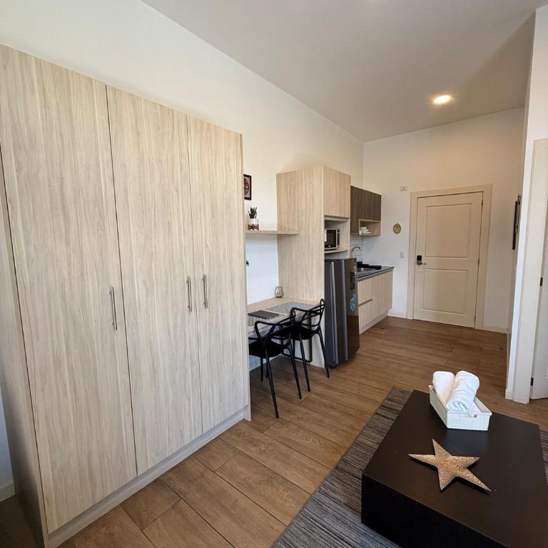 Luxury Suite at Cumbaya Park - One-Bedroom Apartment - 7