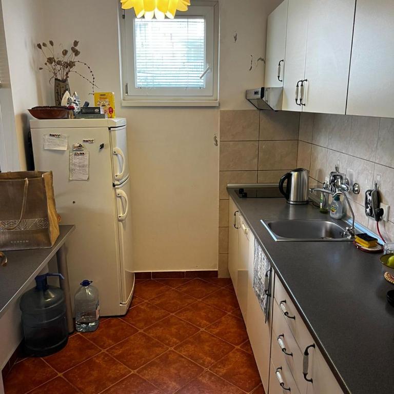 Yulia Apartments - One-Bedroom Apartment - 4
