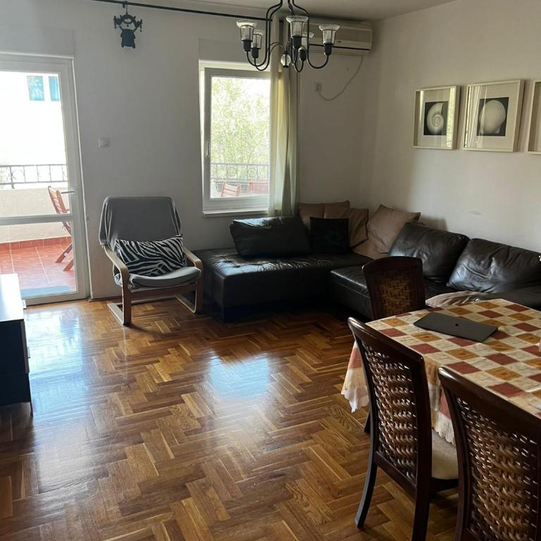 Yulia Apartments - One-Bedroom Apartment - 5