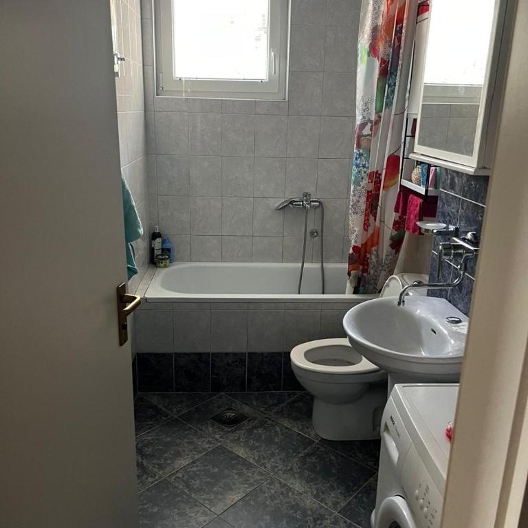 Yulia Apartments - One-Bedroom Apartment - 9