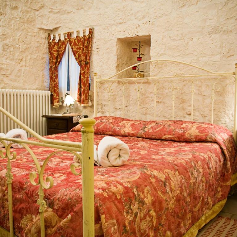 Trulli Il Castagno - Casa Trullo con 1 Camera da Letto e Vista Piscina - 4
