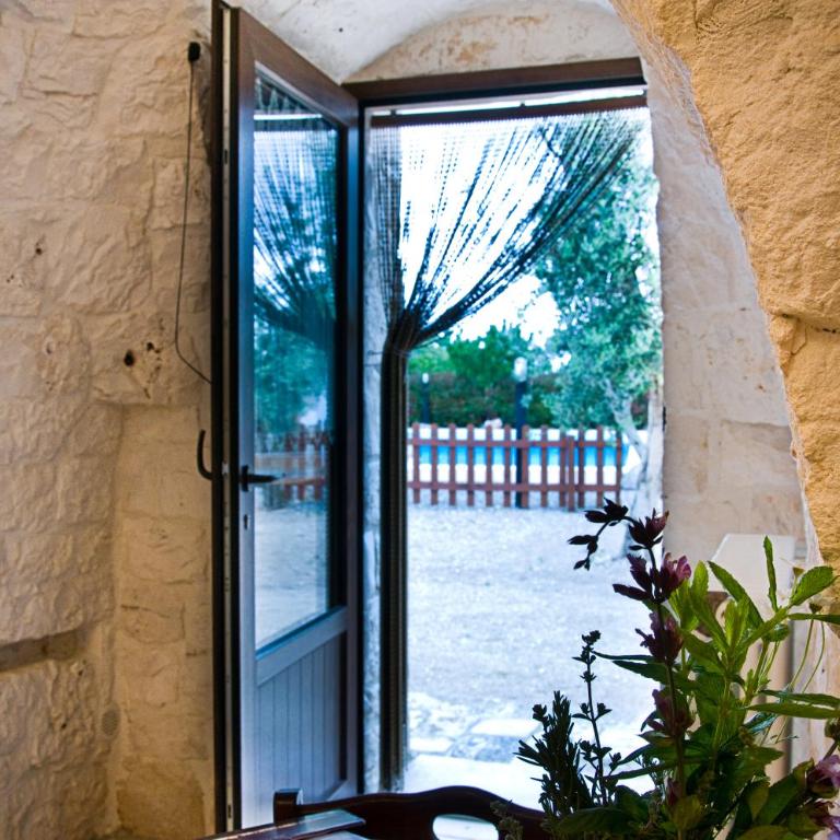 Trulli Il Castagno - Casa Trullo con 1 Camera da Letto e Vista Piscina - 13