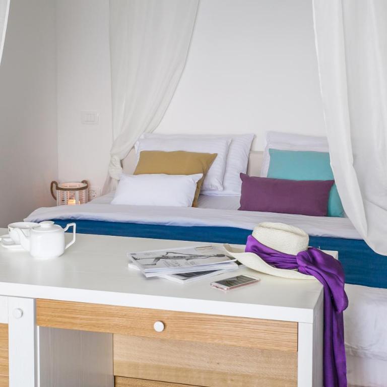 Boutique Hotel and Spa Blanc & Bleu - Blanche - Junior Suite with Terrace and Sea View - 13