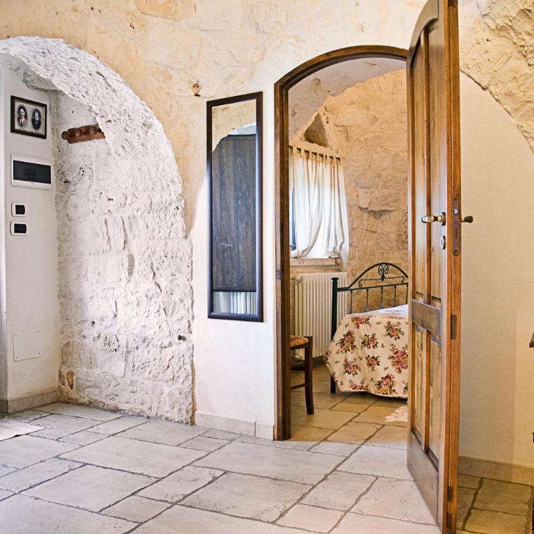 Trulli Il Castagno - Casa Trullo con 2 Camere da Letto e Vista Piscina - 16