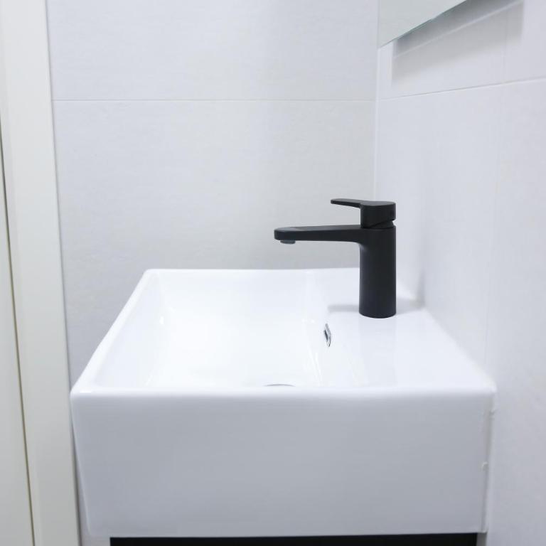 Templum apartments - Slavija square - Deluks Jednokrevetna Soba sa Balkonom - 1