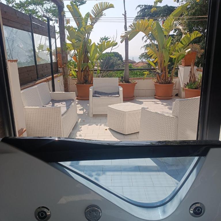 B&B Villa Lidia with parking and jacuzzi - Suite Deluxe con Vasca Idromassaggio - 9