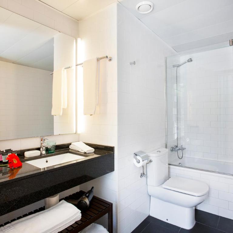 Durlet Beach Apartments - One-Bedroom Apartment - 8