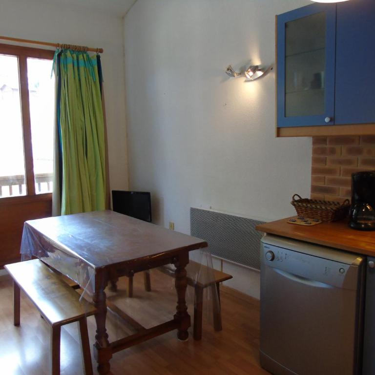 Charmant 2P Mezzanine à 20m des Remontées, Balcon Sud, Casier à Ski, Draps Inclus, Valfréjus - FR-1-561-16 - Apartamento (4 adultos) - 3