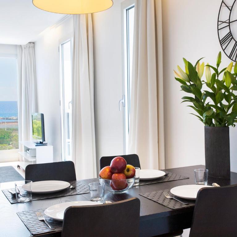 Durlet Beach Apartments - One-Bedroom Apartment with Sea View - 2