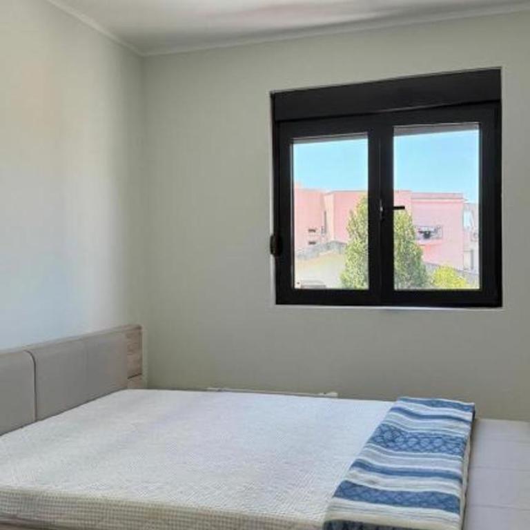 One bedroom apartment with sea view Becici - One-Bedroom Apartment - 3