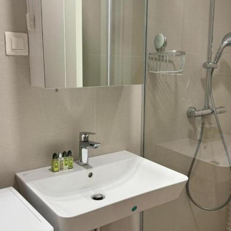 One bedroom apartment with sea view Becici - One-Bedroom Apartment - 7