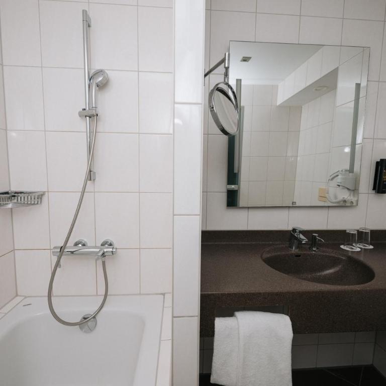 Feringapark Hotel by Coffee Fellows Hotels - Standard Suite - 9