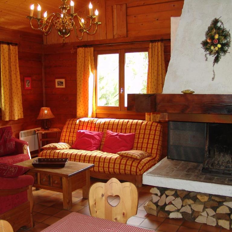 Chalet des Glaciers - Three-Bedroom Chalet - 10