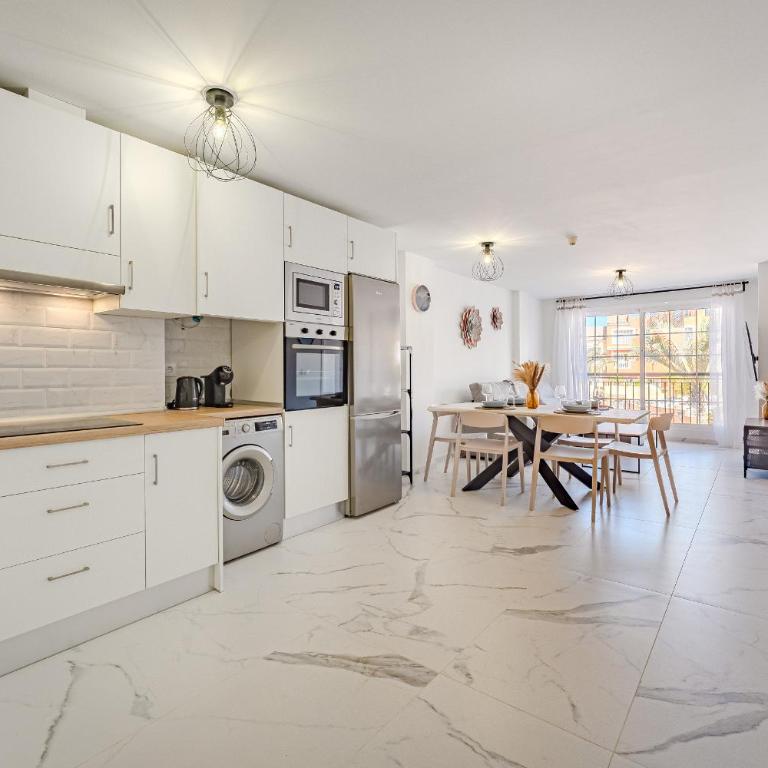 2 BDR Charming Stay in Los Cristianos - Apartamento de 2 dormitorios con vistas a la piscina - 6
