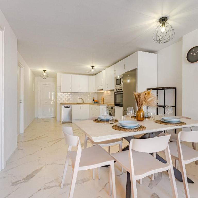 2 BDR Charming Stay in Los Cristianos - Apartamento de 2 dormitorios con vistas a la piscina - 7