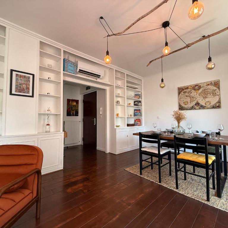 Le Peyrou - Elegant One-Bedroom Apartment for up to 4 Guests - Free Parking - Air Conditioning - Prime City Center Location - Apartment - 16