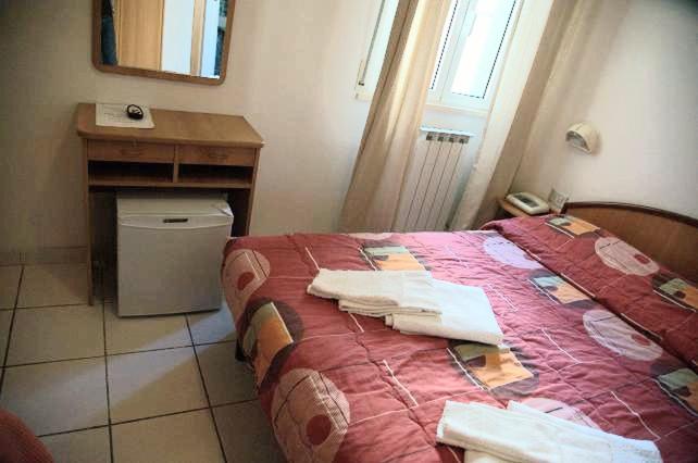 Hotel Annarita-mezza pensione plus- spiaggia inclusa - Camera Quadrupla - 3