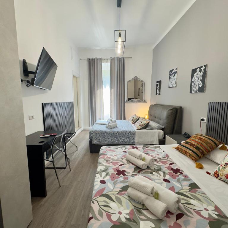 Gate 40 Roma - Quadruple Room with Private Bathroom - 3