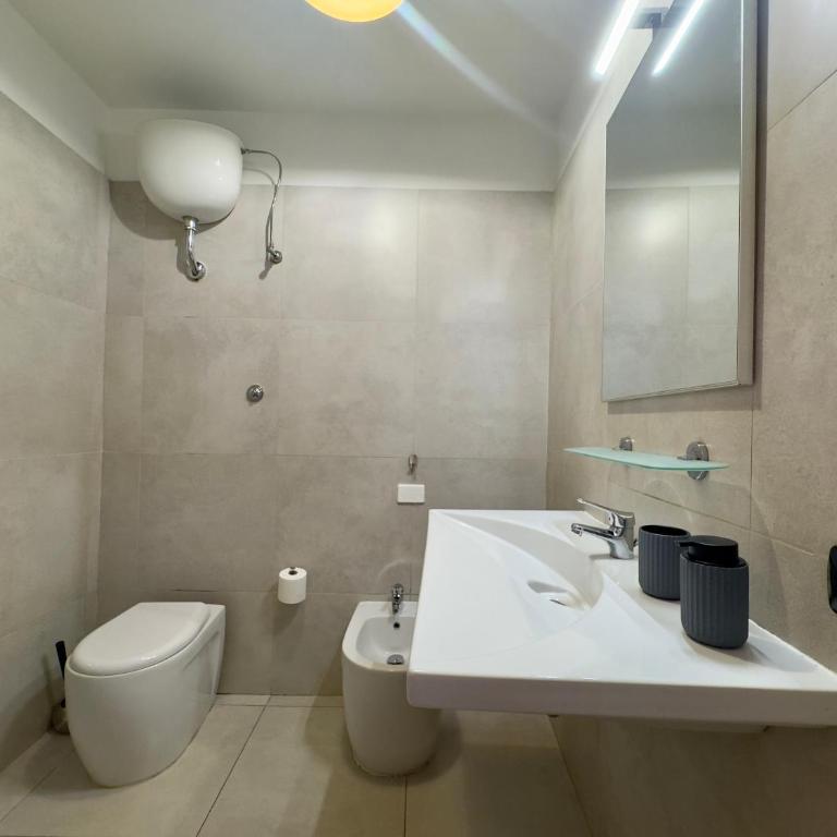 Gate 40 Roma - Triple Room with Private Internal Bathroom - 24