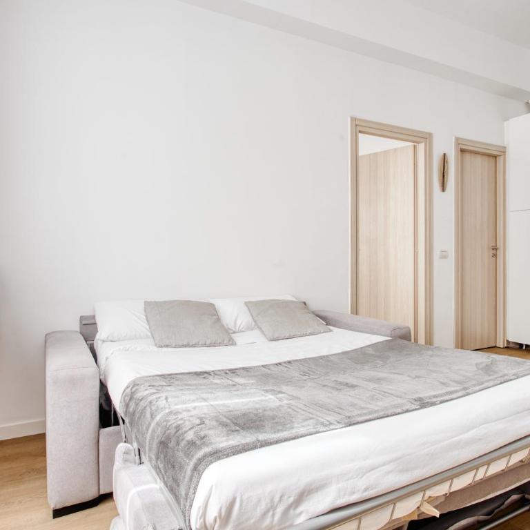 The Light Central Station District - One-Bedroom Apartment - 16