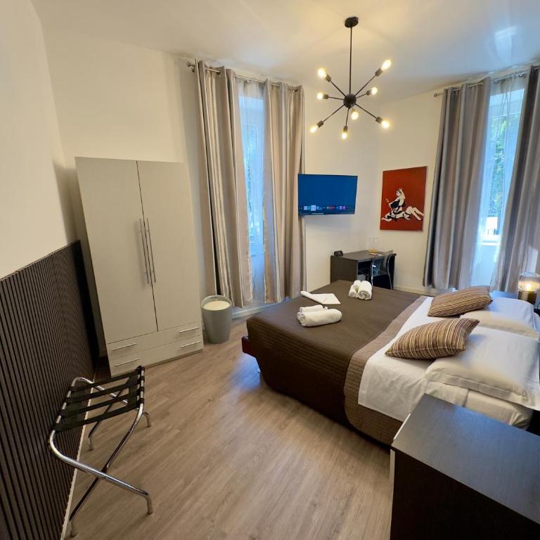 Gate 40 Roma - Double Room with Private Internal Bathroom - 26