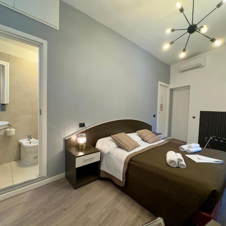 Gate 40 Roma - Double Room with Private Internal Bathroom - 33