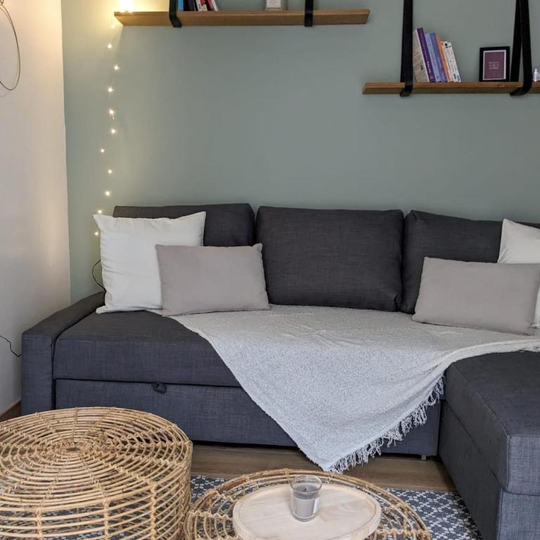 Au Jardin secret, hyper centre, terrasse - One-Bedroom Apartment - 7