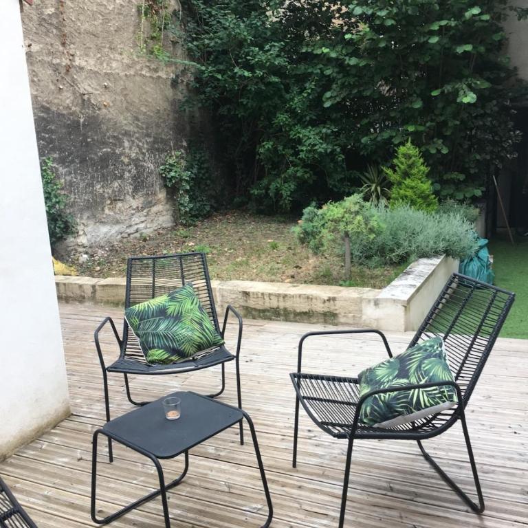 Au Jardin secret, hyper centre, terrasse - One-Bedroom Apartment - 14