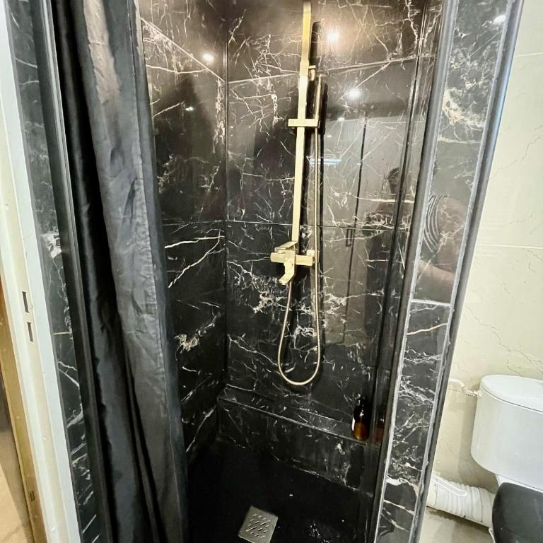 Escapade Toulousaine en centre ville - Parking privé - Terrasse - Apartment mit 1 Schlafzimmer - 12