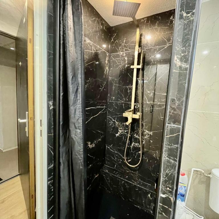 Escapade Toulousaine en centre ville - Parking privé - Terrasse - Apartment mit 1 Schlafzimmer - 13