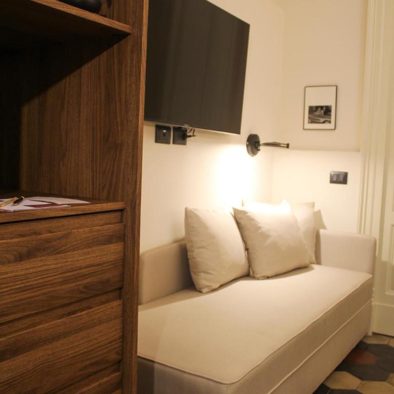 Carmela Homes & Residences - Monolocale King con Divano-Letto - 15