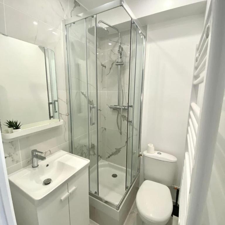New 124 Suite Anouck - Cosy Apartment Paris Center - Appartement - 5