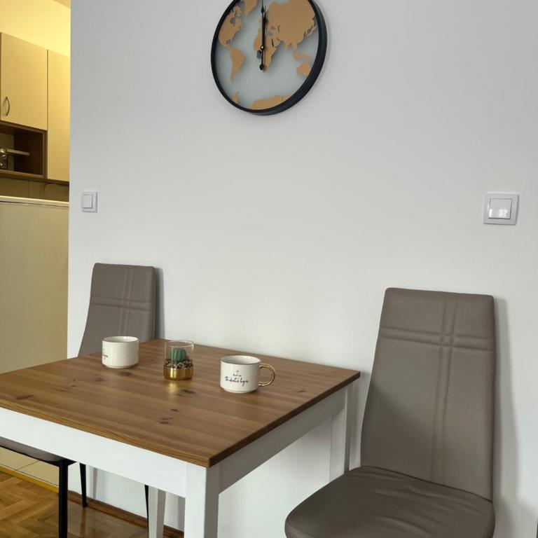 Tik-tak City center - Apartman sa 1 Spavaćom Sobom - 11