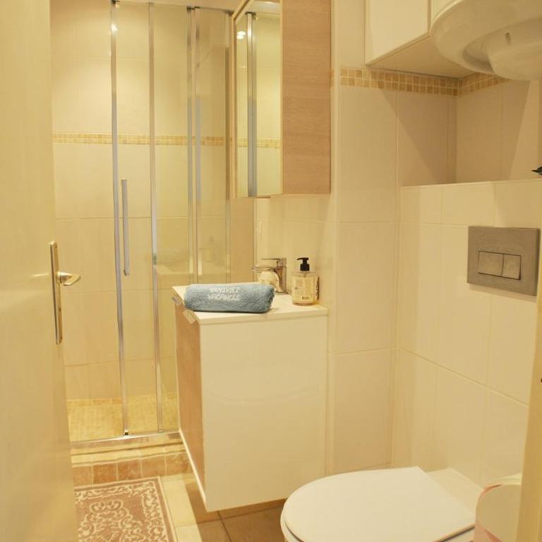 Bel appartement climatisé 1 chambre - Apartamento con terraza - 6